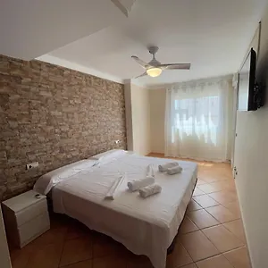Apartamento En Edificio Albaida, Garaje Y Piscina Apartamento Estepona